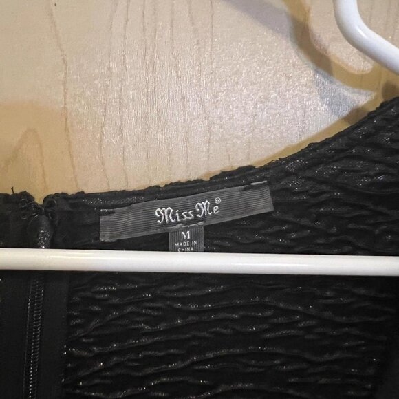 Womens miss me lace dress - Picture 2 of 4